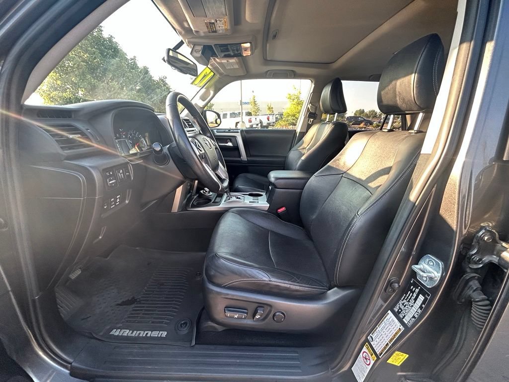 Used 2017 Toyota 4Runner Limited AWD/4WD image 11