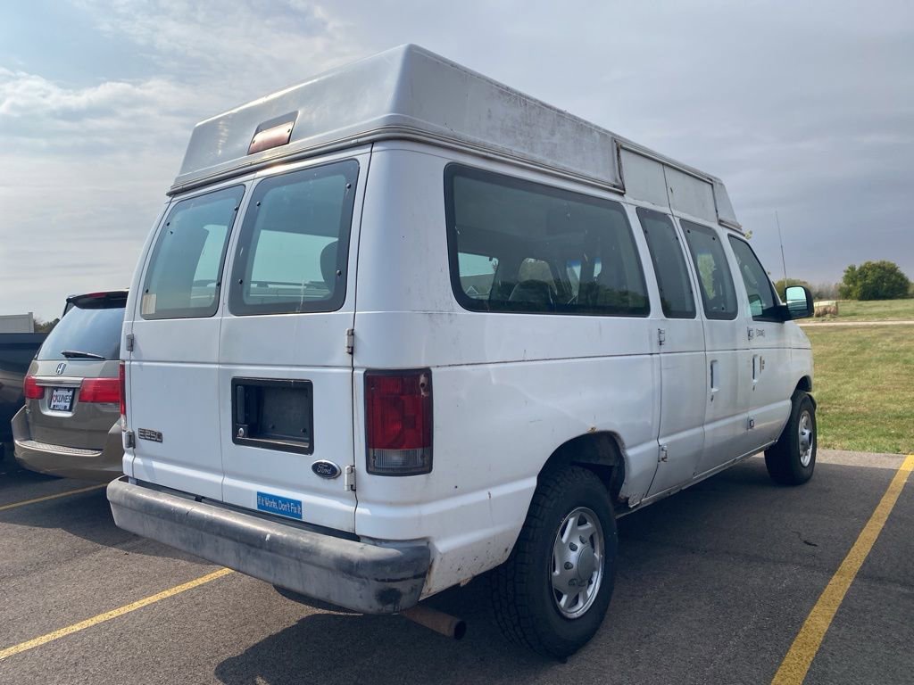 Used 2003 Ford E-250 and Econoline 250 image 9
