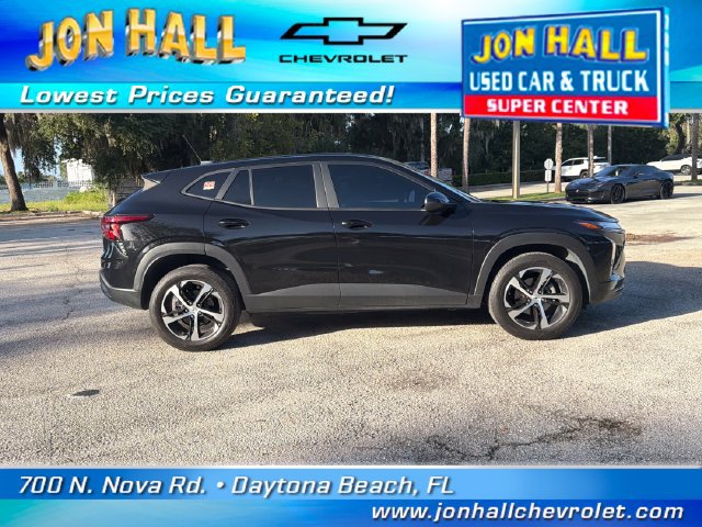 Used 2025 Chevrolet Trax RS w/ Driver Confidence Package FWD image 9