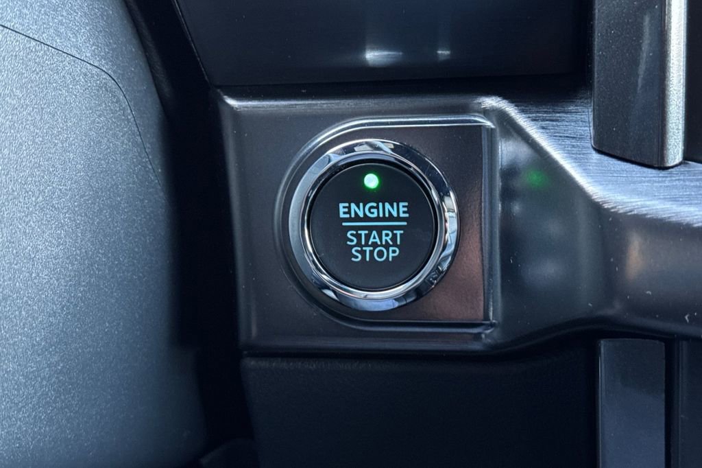 Used 2023 Ford F150 Lariat w/ Equipment Group 502A High image 26