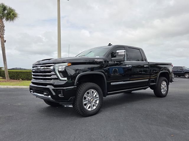 Used 2024 Chevrolet Silverado 2500 High Country w/ High Country Premium Package image 2