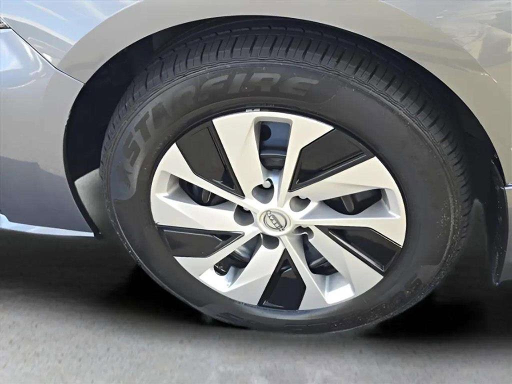 Used 2023 Nissan Altima 2.5 S image 17