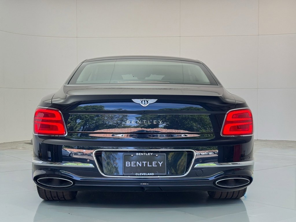 New 2026 Bentley Flying Spur Azure image 32