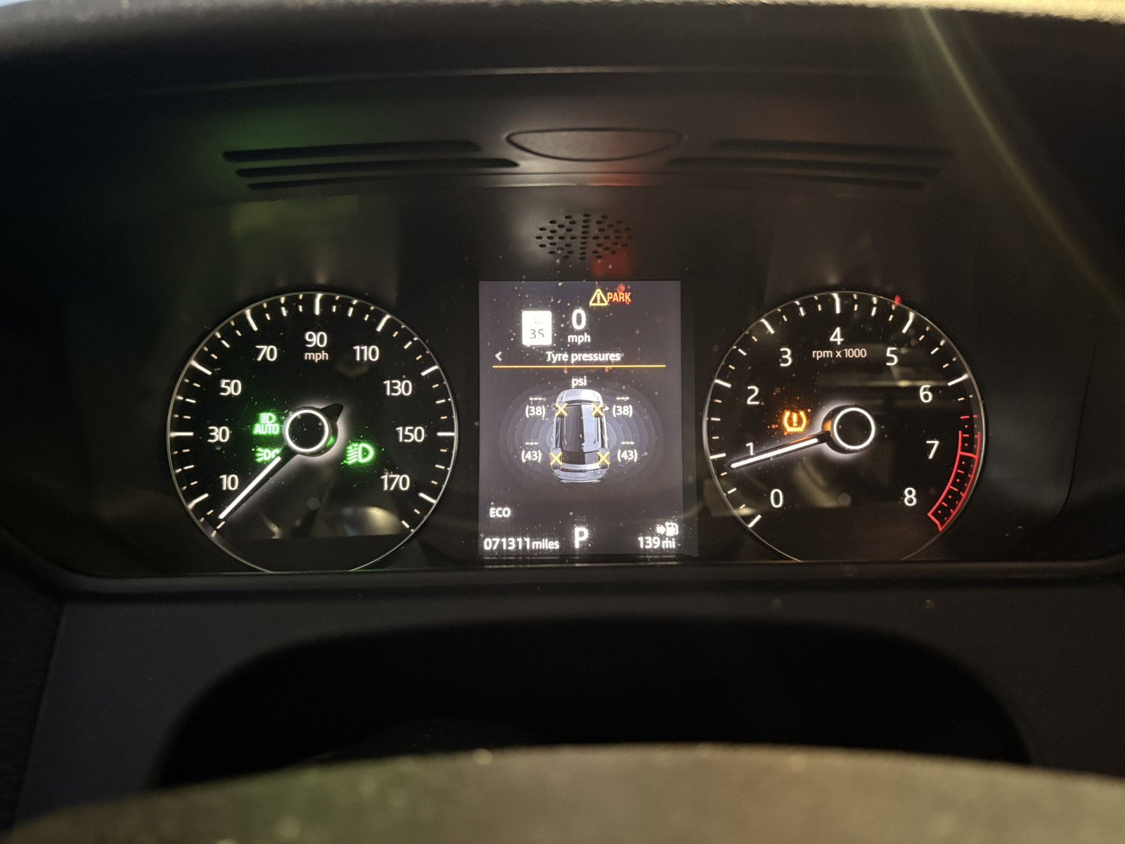 Used 2018 Land Rover Range Rover Velar S image 21