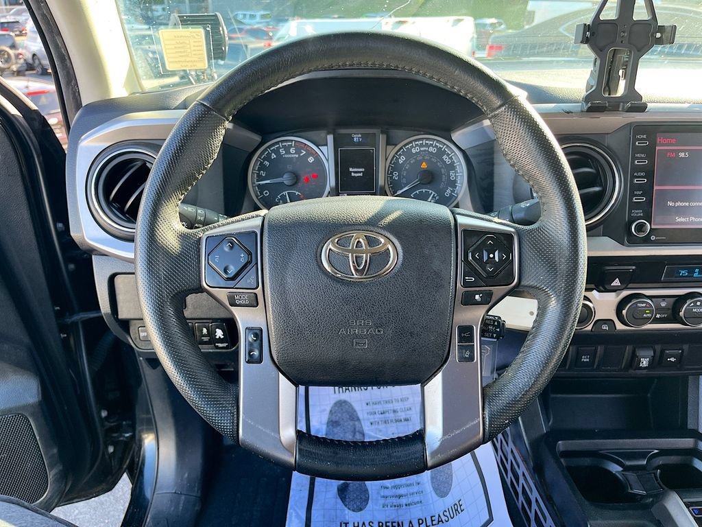Used 2022 Toyota Tacoma SR5 w/ Technology Package AWD/4WD image 11