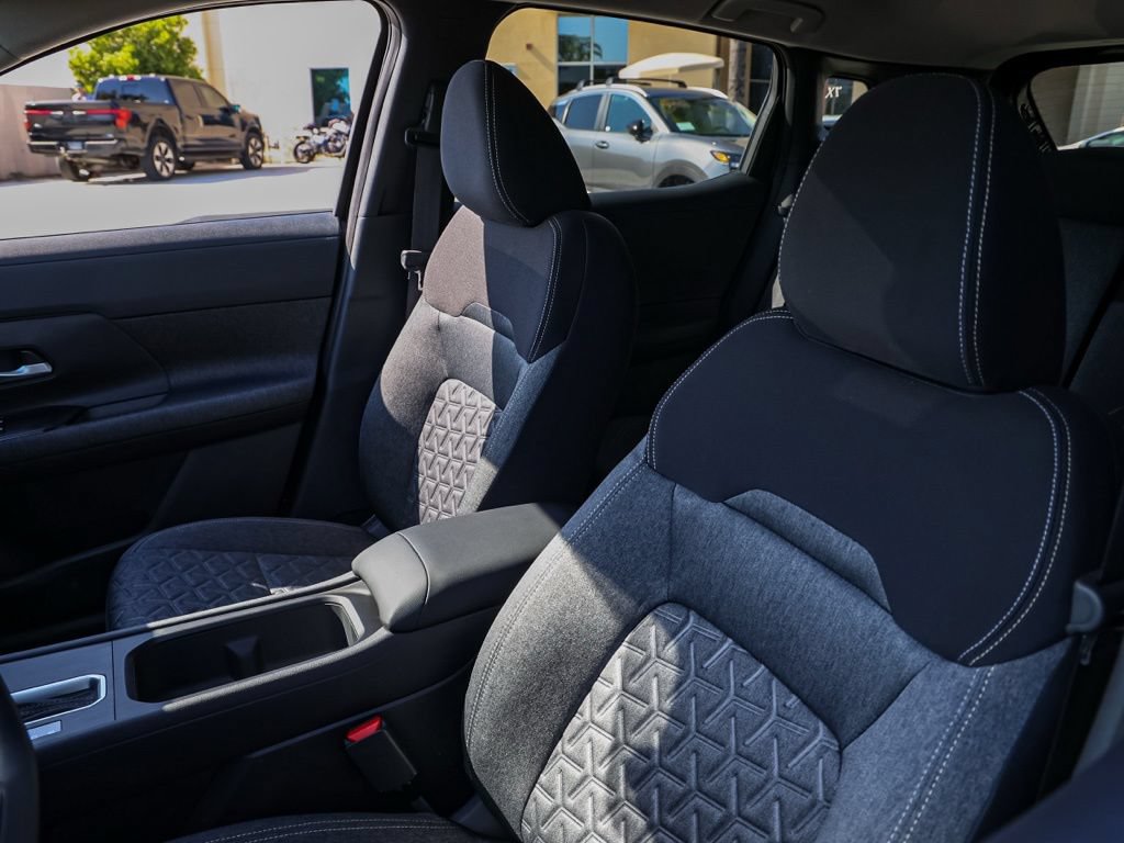 New 2026 Nissan Kicks SV w/ Cold Weather Package FWD image 15