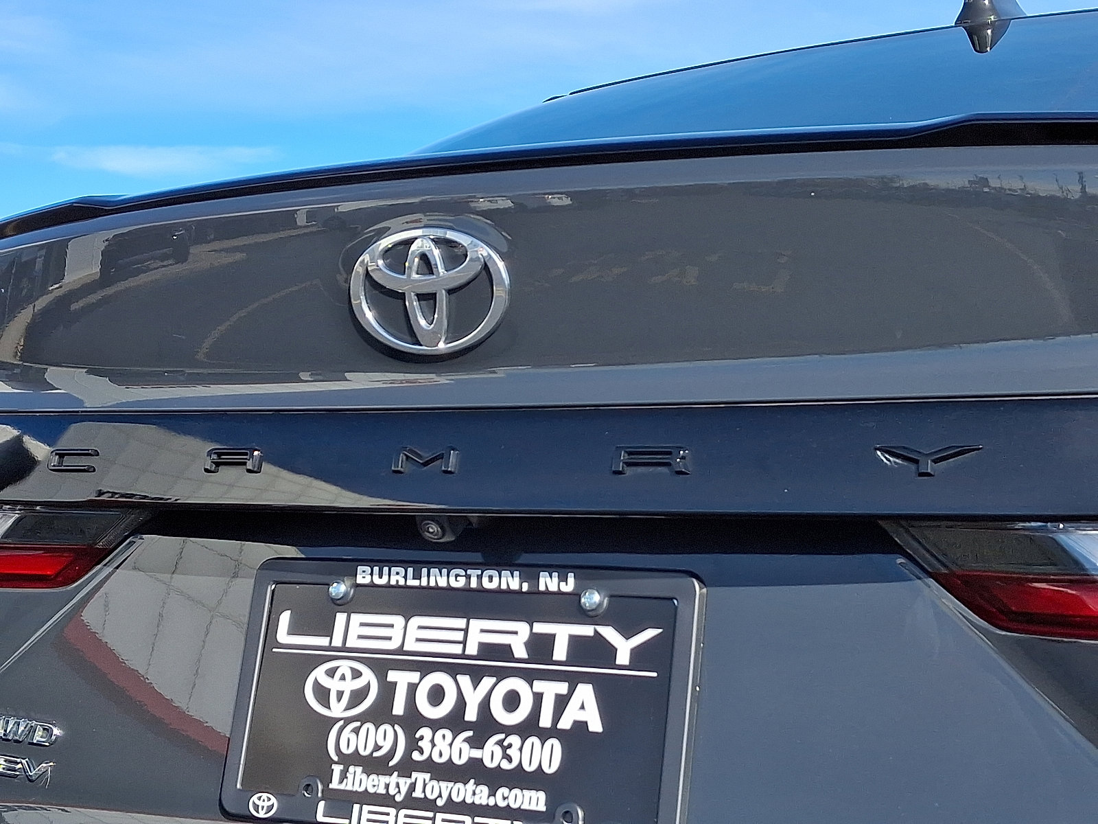 Used 2025 Toyota Camry XSE image 32