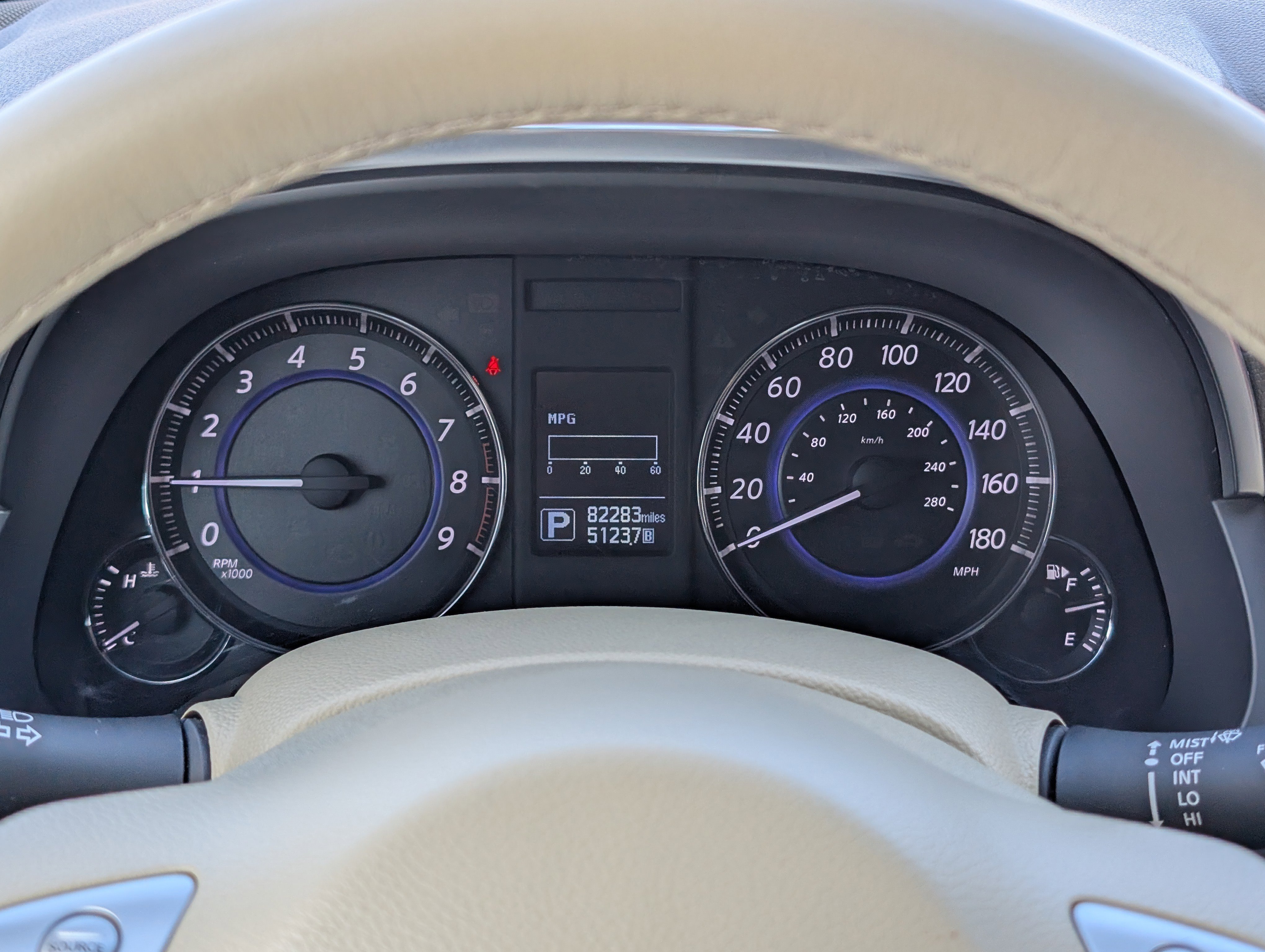 Used 2017 INFINITI QX70 AWD image 12