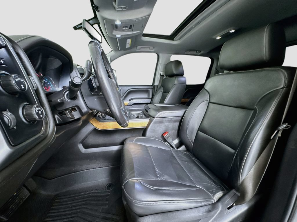 Used 2019 Chevrolet Silverado 3500 LTZ AWD/4WD image 11