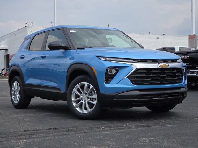 New 2026 Chevrolet TrailBlazer LS w/ LS Convenience Package FWD image 2