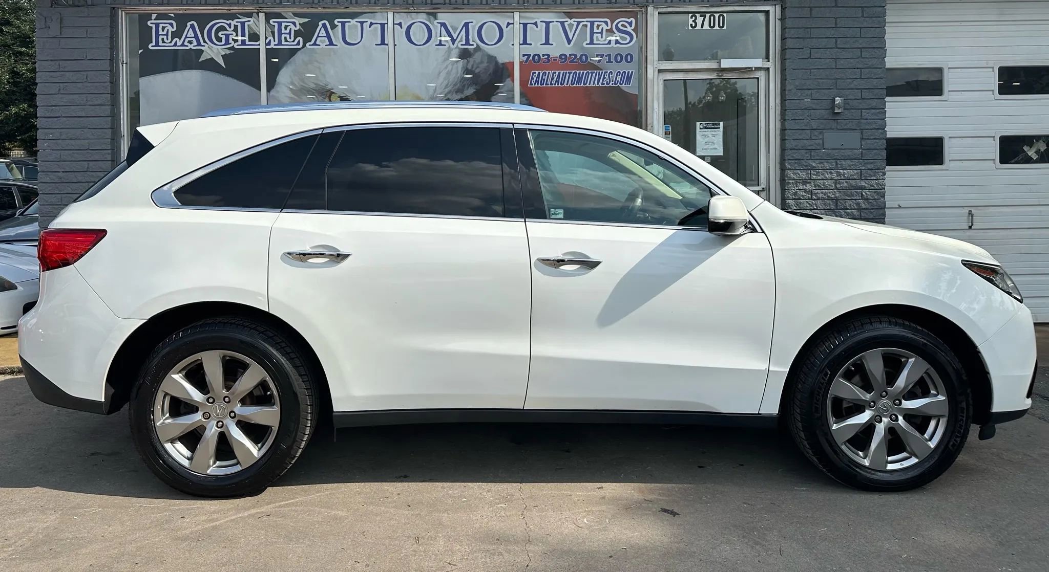 Used 2016 Acura MDX SH-AWD image 2