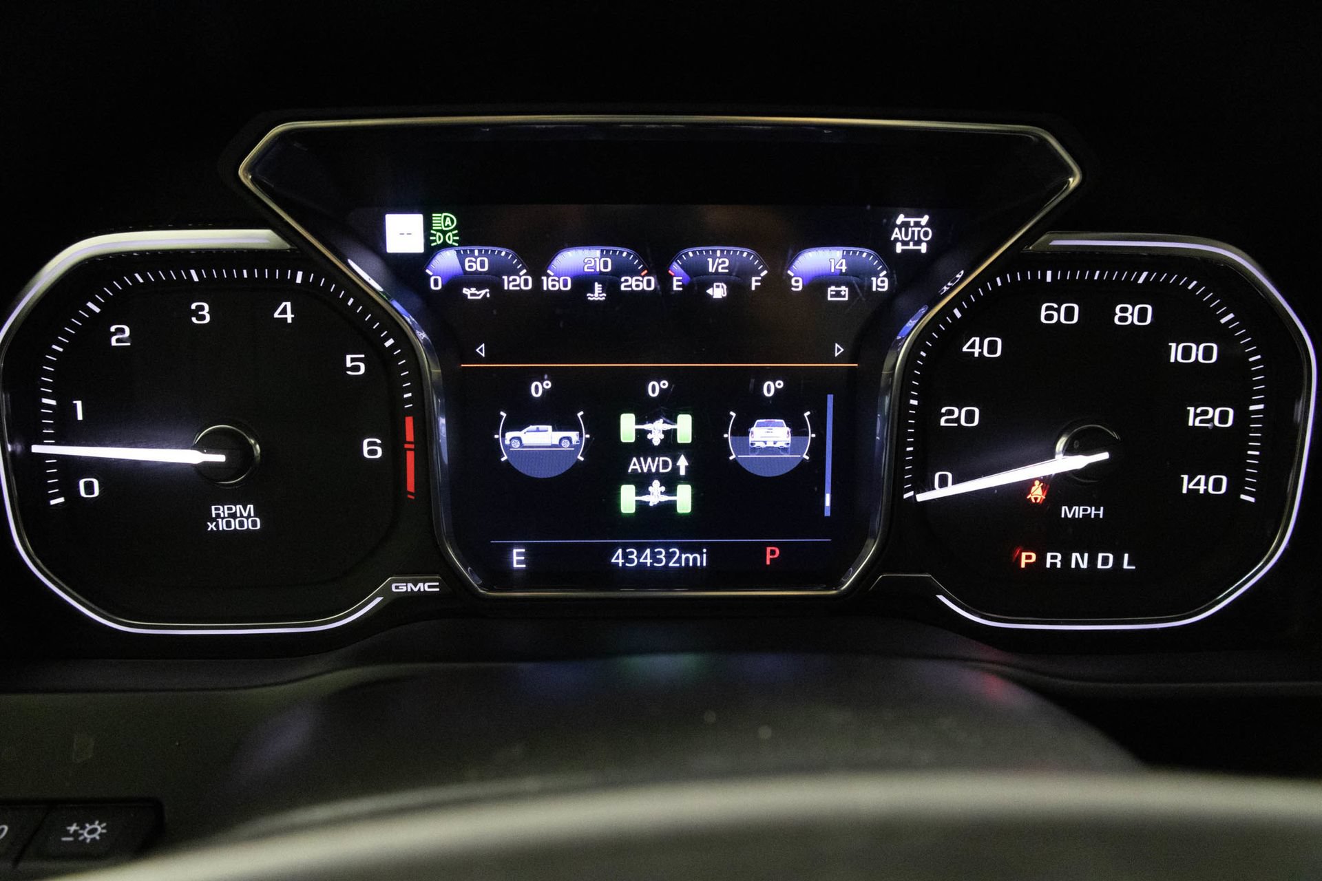 Used 2022 GMC Sierra 2500 AT4 w/ AT4 Premium Plus Package AWD/4WD image 29