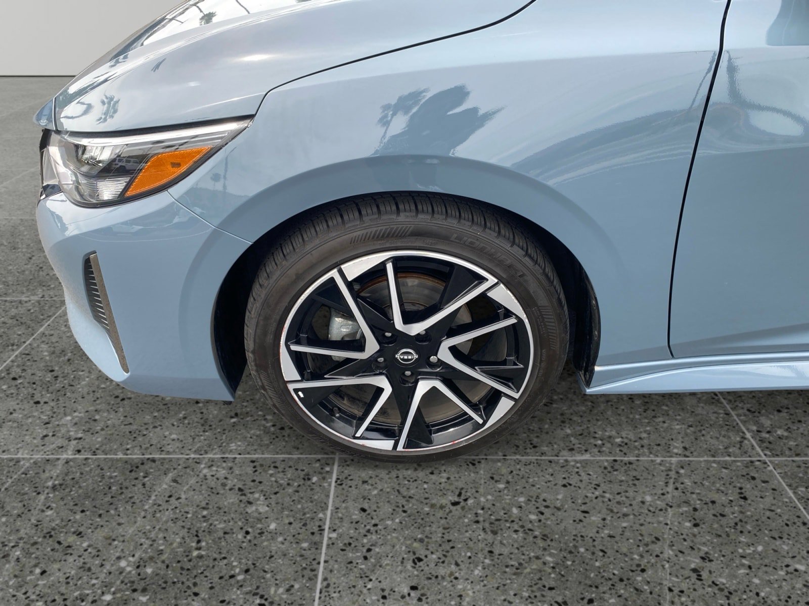 Used 2024 Nissan Sentra SR w/ SR Premium Package image 14