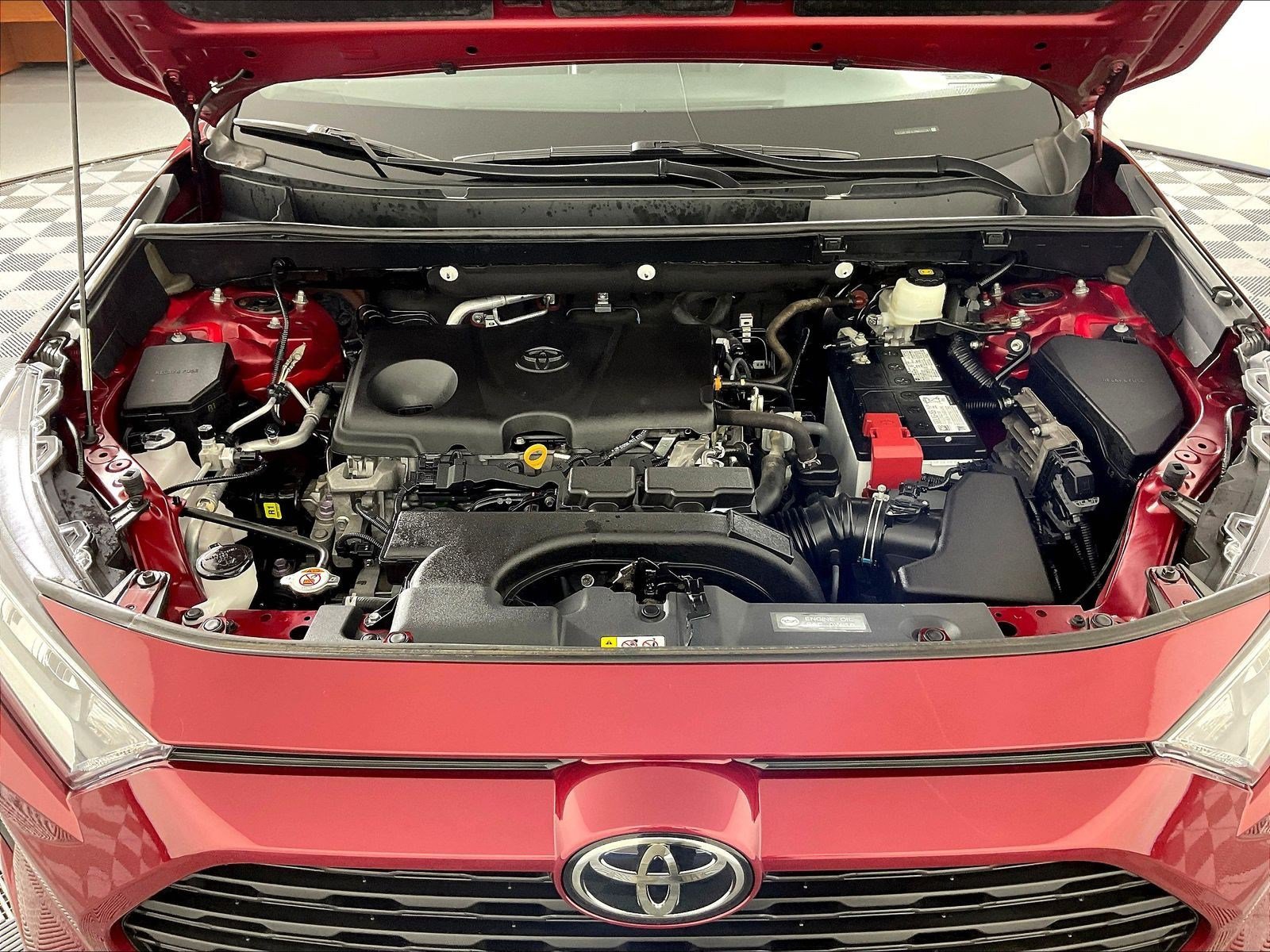 Used 2021 Toyota RAV4 XLE w/ Convenience Package AWD/4WD image 30