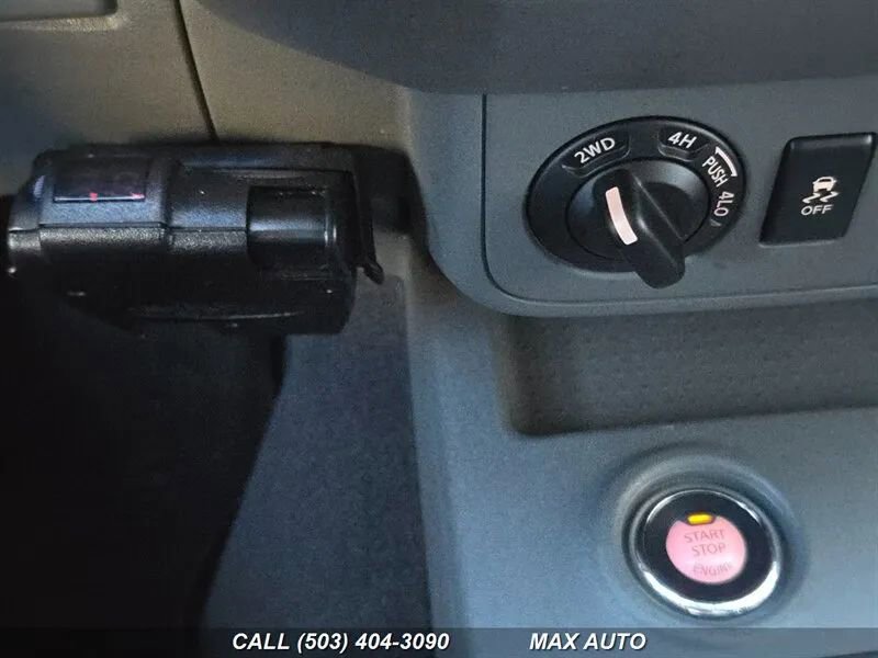 Used 2020 Nissan Frontier SV image 26