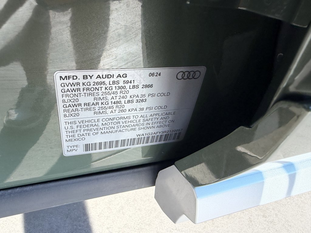 Used 2024 Audi Q5 e Premium w/ Convenience Package AWD/4WD image 46