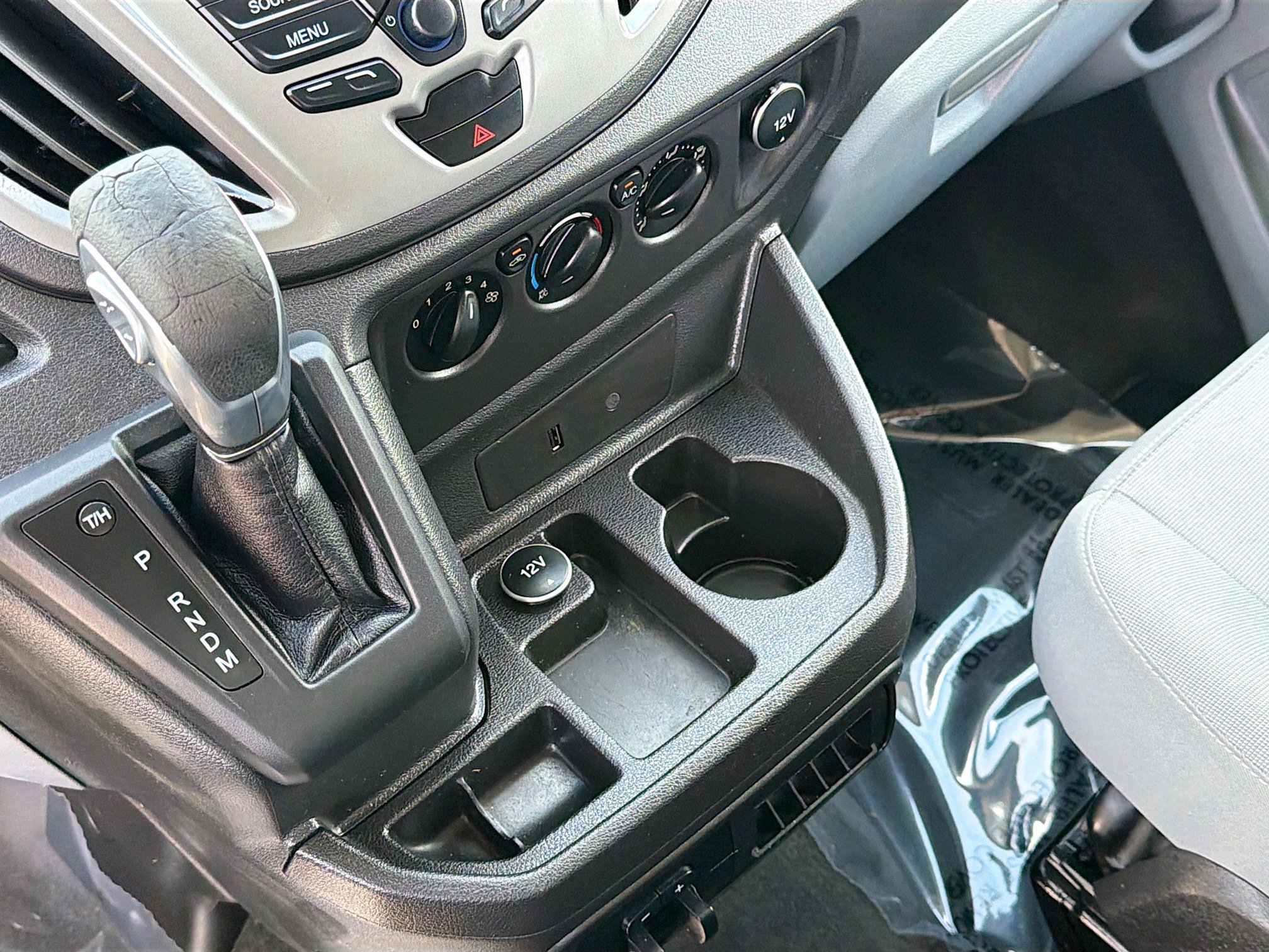 Used 2017 Ford Transit 150 XLT RWD image 28