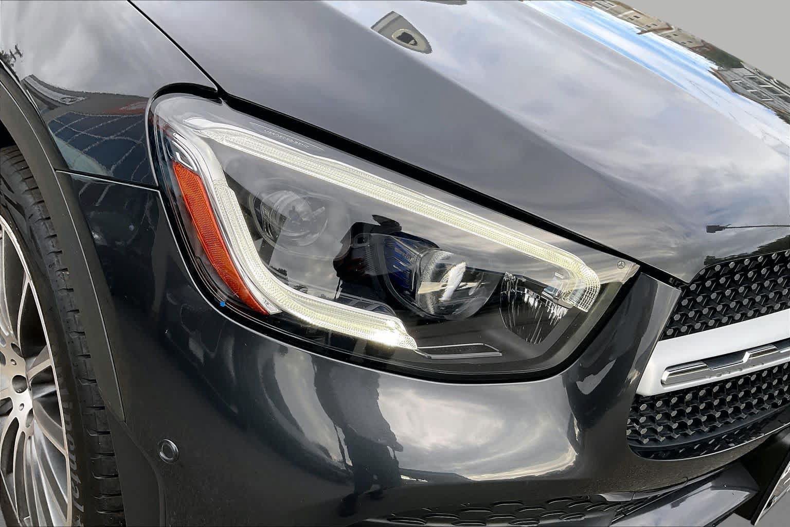 Used 2020 Mercedes-Benz GLC 300 4MATIC Coupe image 26