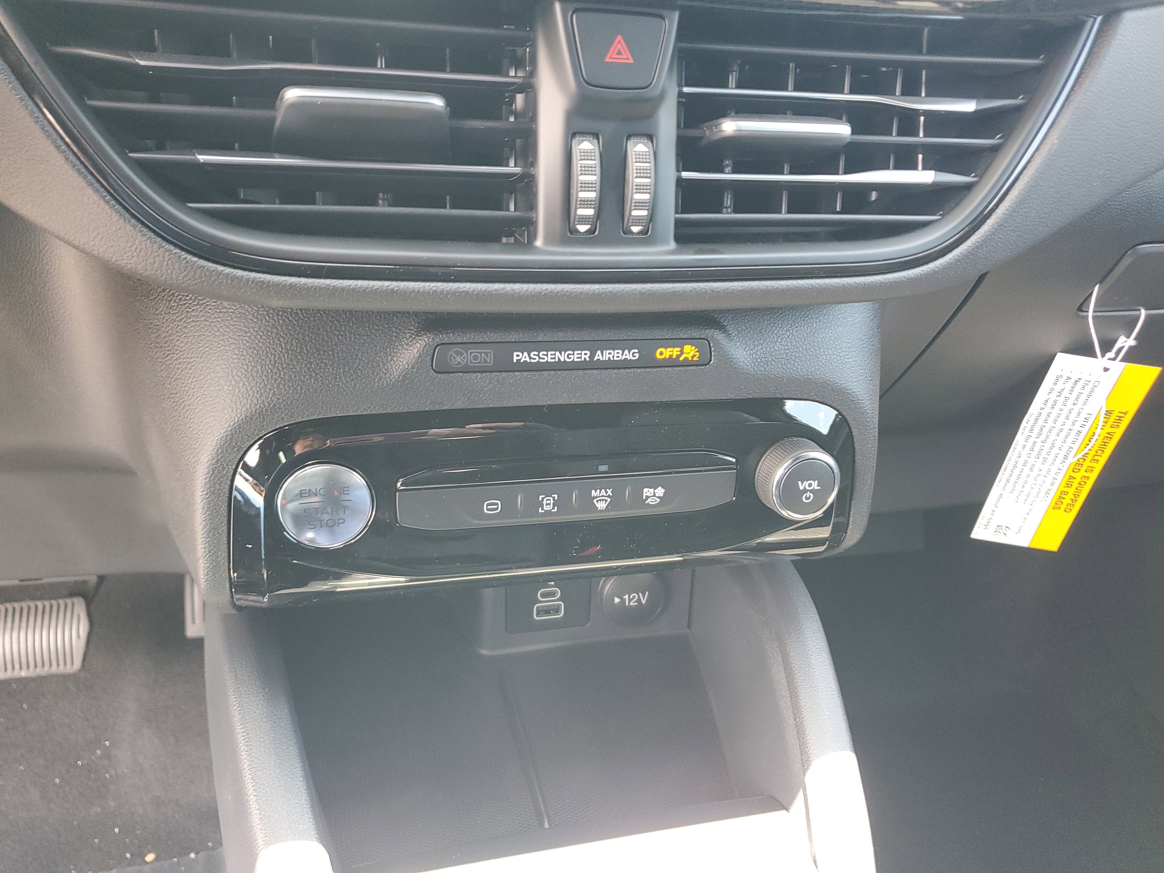 New 2025 Ford Escape ST-Line w/ Equipment Group 301A image 17