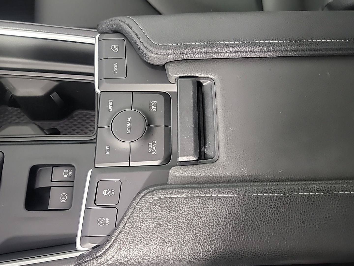 Used 2026 Toyota Grand Highlander AWD image 37