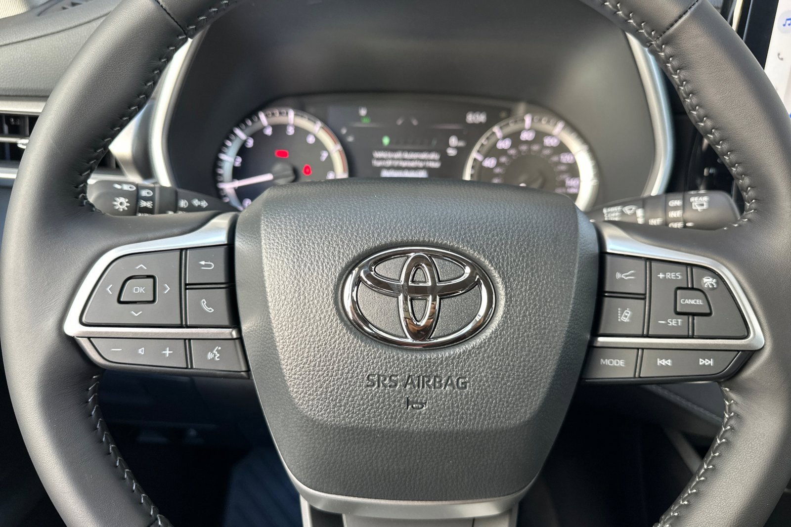 New 2026 Toyota Highlander XLE image 27