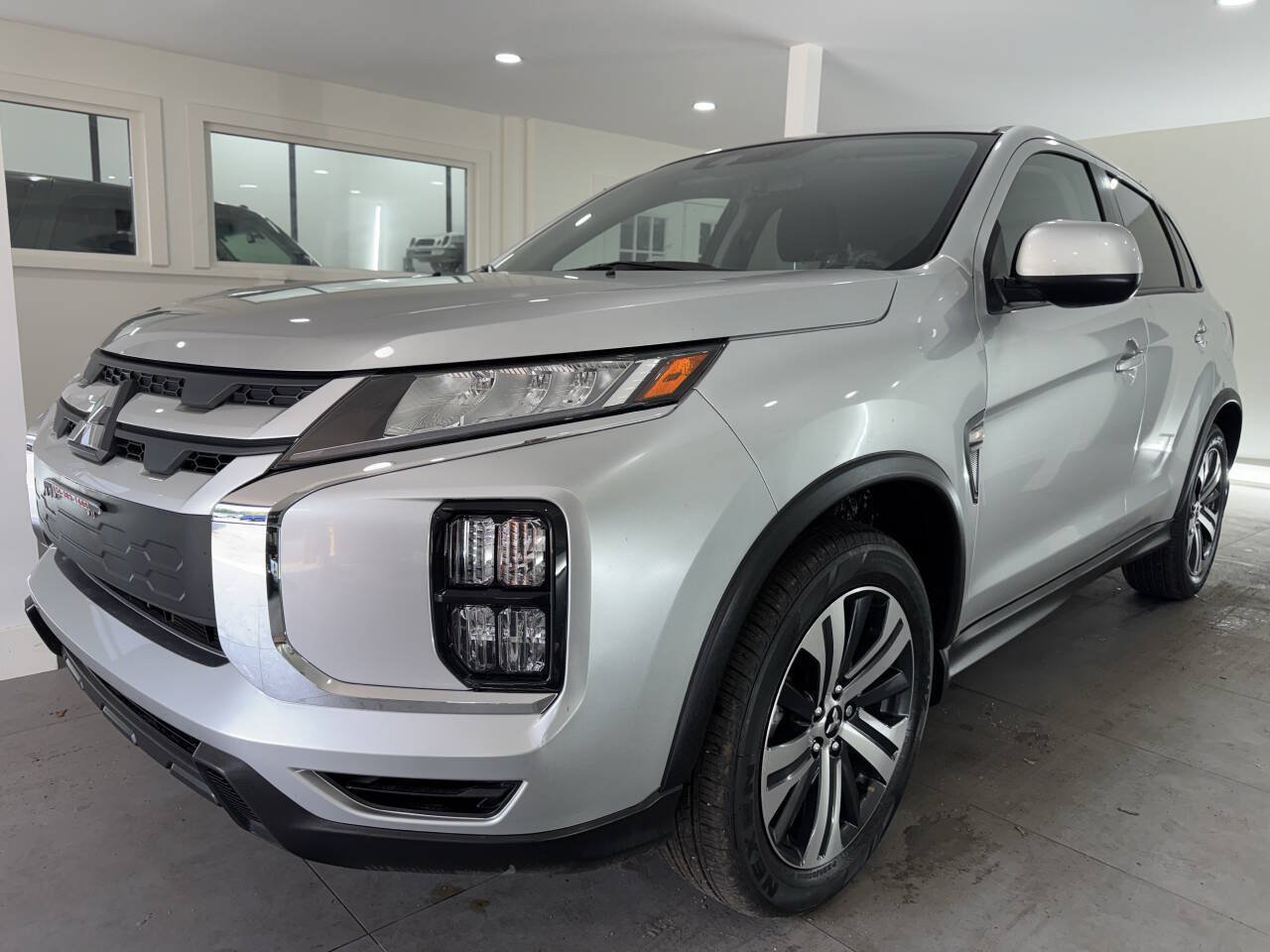 Used 2025 Mitsubishi Outlander Sport SE