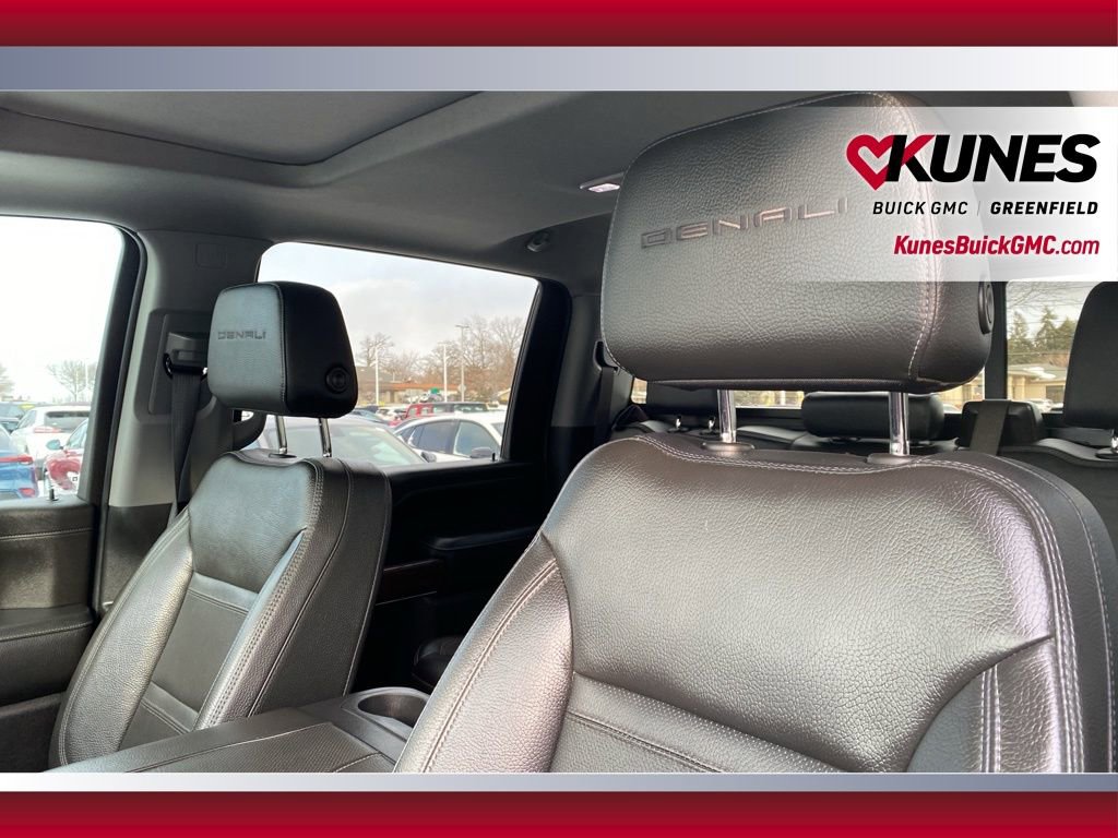 Used 2023 GMC Sierra 3500 Denali w/ Denali Black Diamond Edition image 13