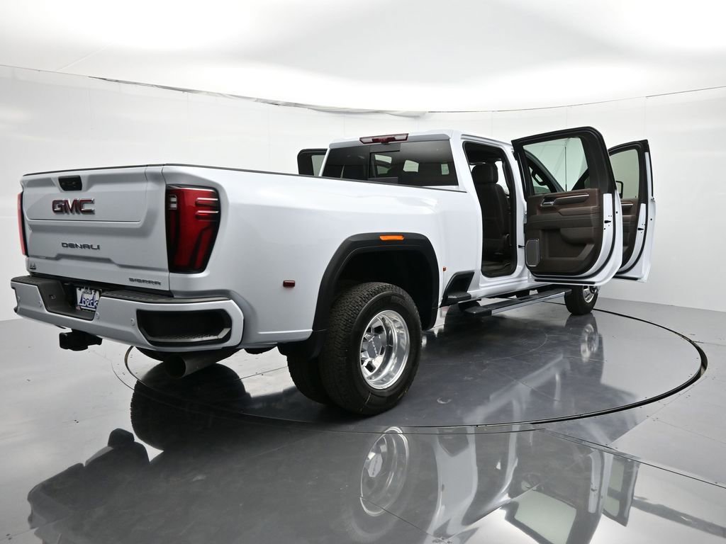 New 2026 GMC Sierra 3500 Denali w/ Technology Package image 48