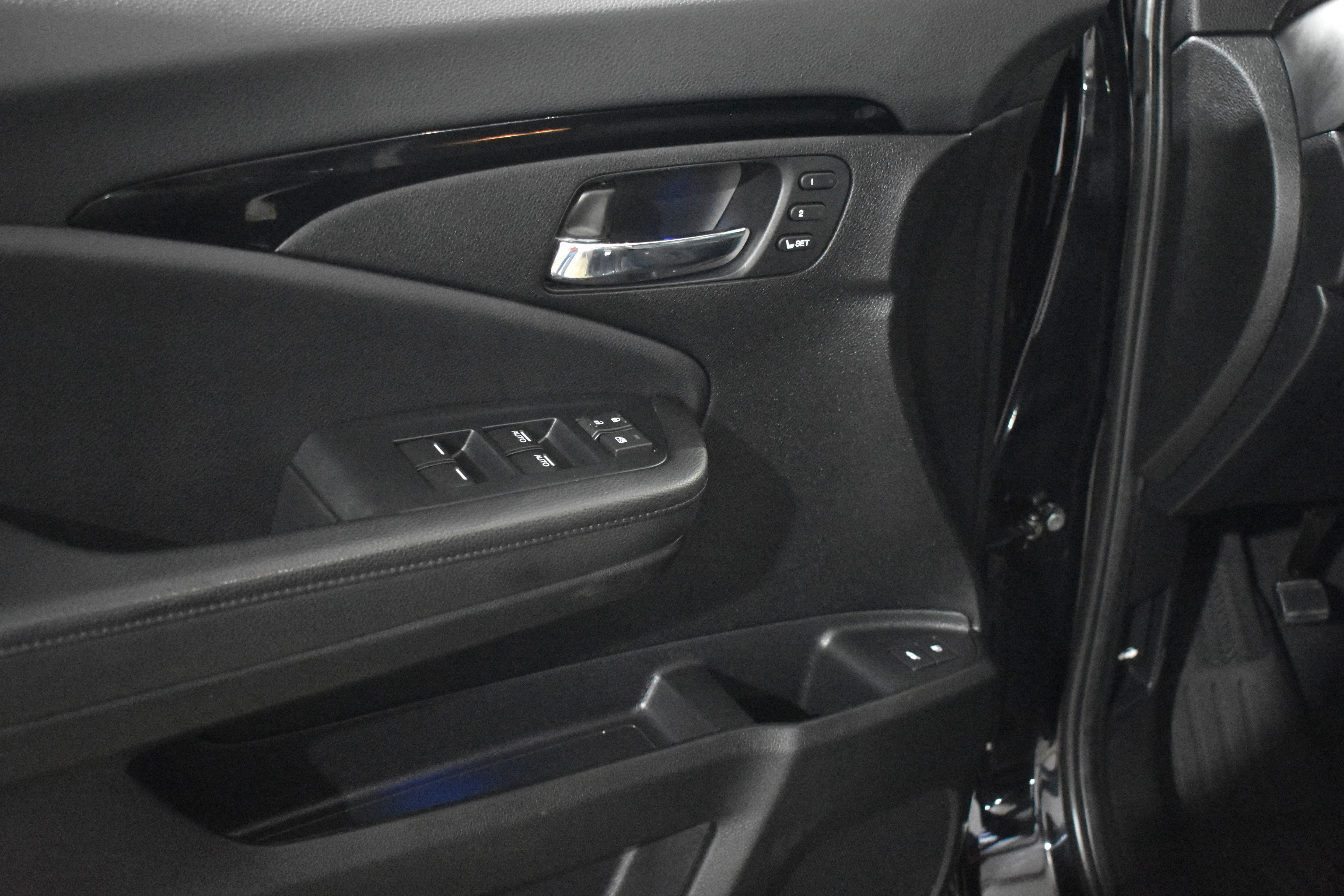 Certified 2021 Honda Pilot Touring image 14