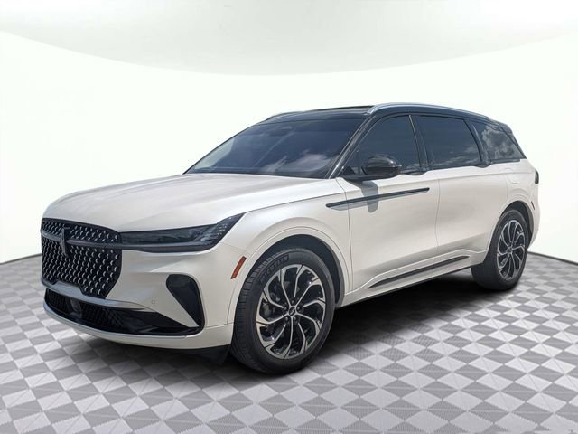 Used 2025 Lincoln Nautilus Reserve image 7