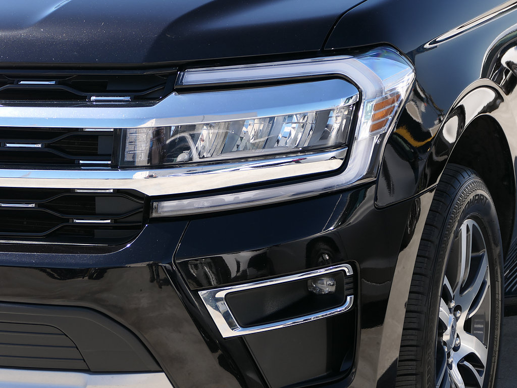 Used 2024 Ford Expedition Limited RWD image 8