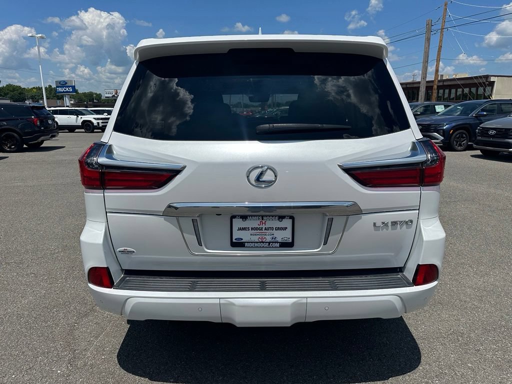 Used 2020 Lexus LX 570 4WD w/ Luxury Package image 6