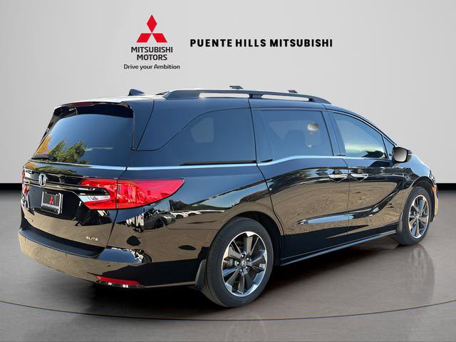 Used 2023 Honda Odyssey Elite image 5