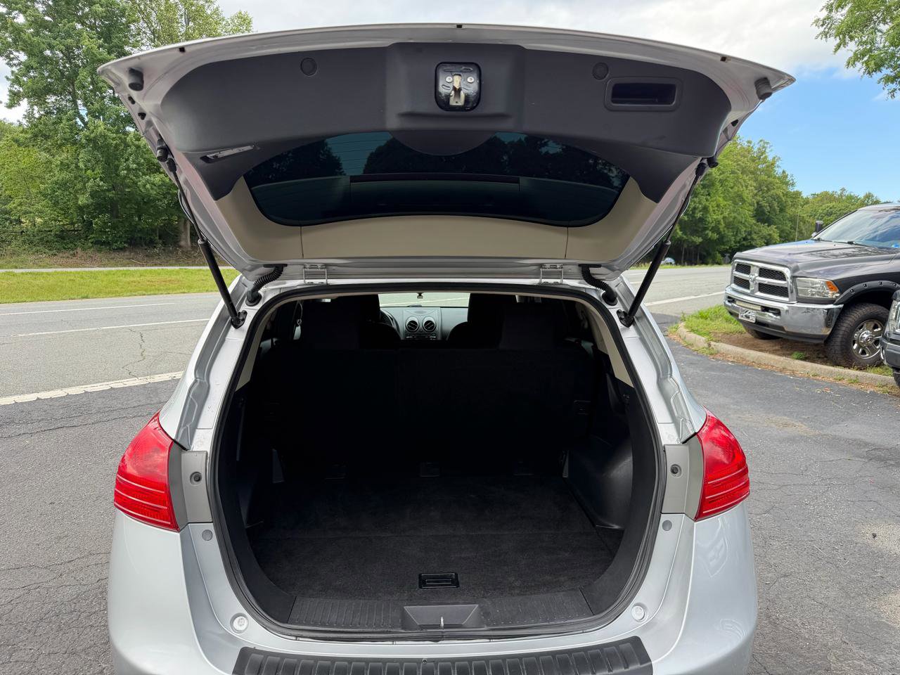 Used 2015 Nissan Rogue S w/ Convenience Package AWD/4WD image 25