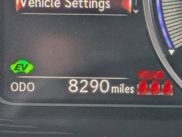 Used 2025 Lexus ES 300h w/ Premium Package image 6