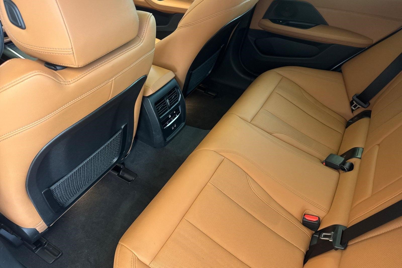 Used 2023 BMW i4 eDrive35 w/ Premium Package RWD image 28