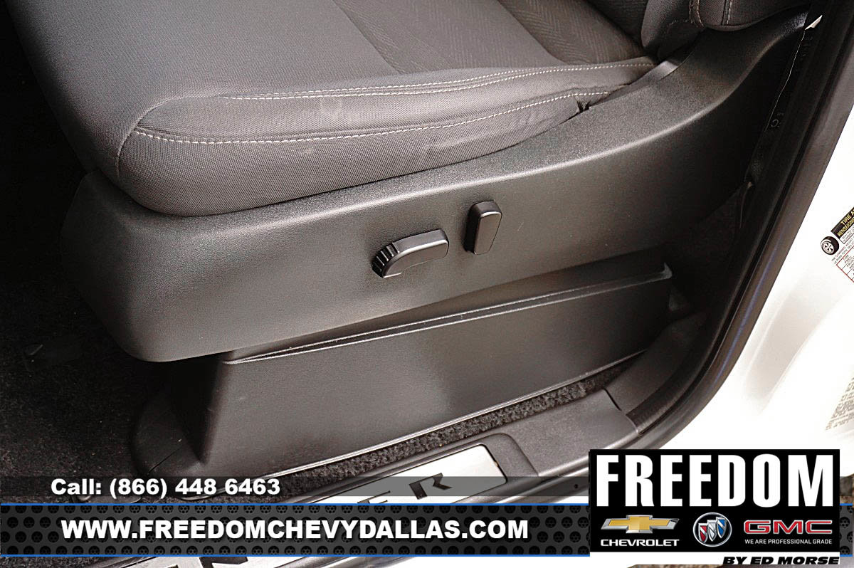 Used 2023 Nissan Frontier SV w/ Midnight Edition Package RWD image 30