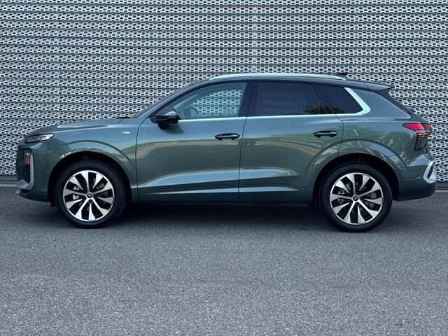 New 2026 Audi Q3 quattro 2.0T AWD/4WD image 2