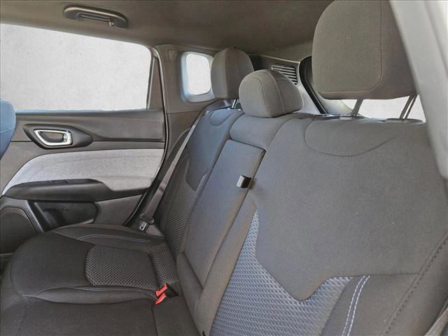 Used 2023 Jeep Compass Sport image 22