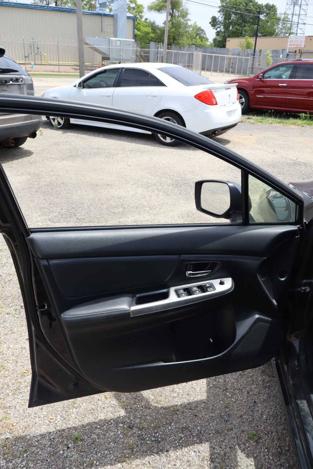 Used 2015 Subaru Impreza 2.0i Limited image 15