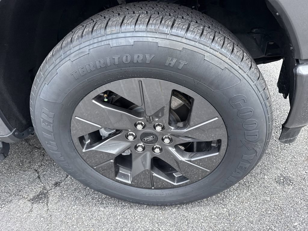 Used 2025 Ford F150 Lightning Lariat w/ Max Trailer Tow Package AWD/4WD image 12