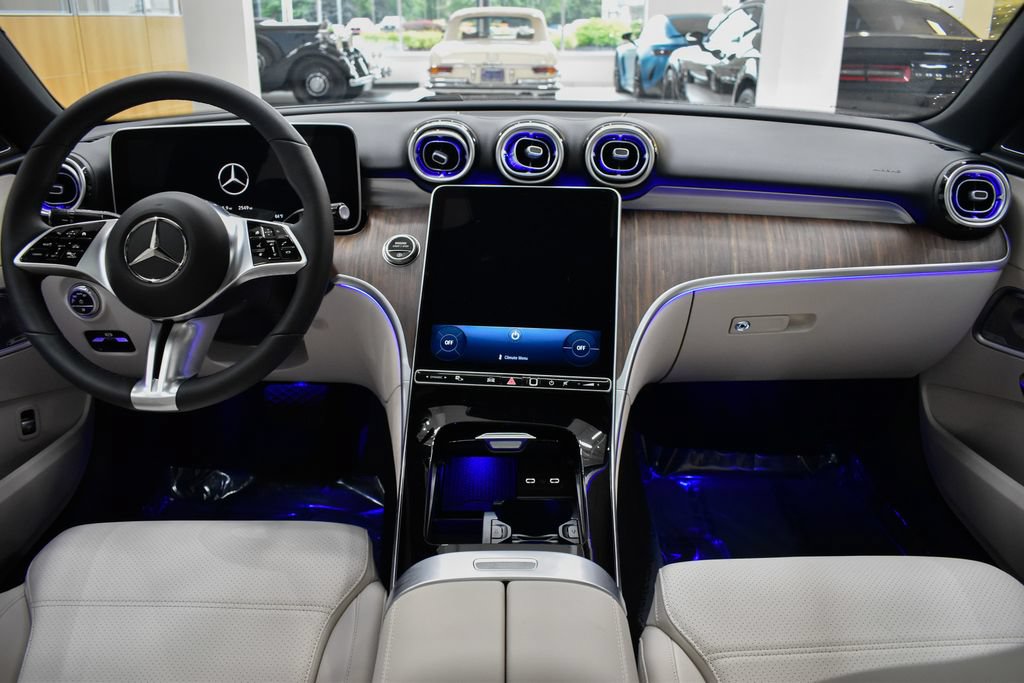 Used 2026 Mercedes-Benz C 300 4MATIC Sedan w/ Exclusive Trim Package image 21