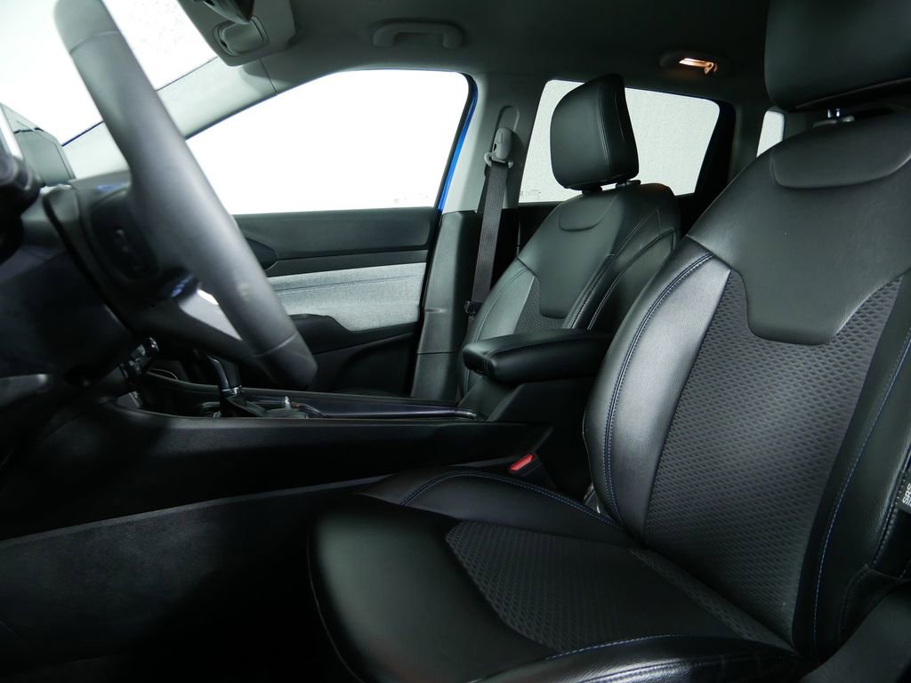 Used 2022 Jeep Compass Latitude image 15