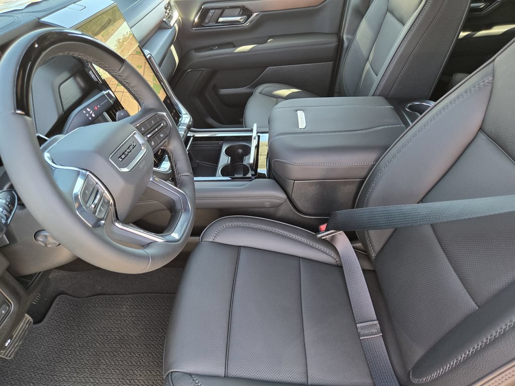 New 2026 GMC Yukon XL Denali w/ Denali Reserve Package AWD/4WD image 8