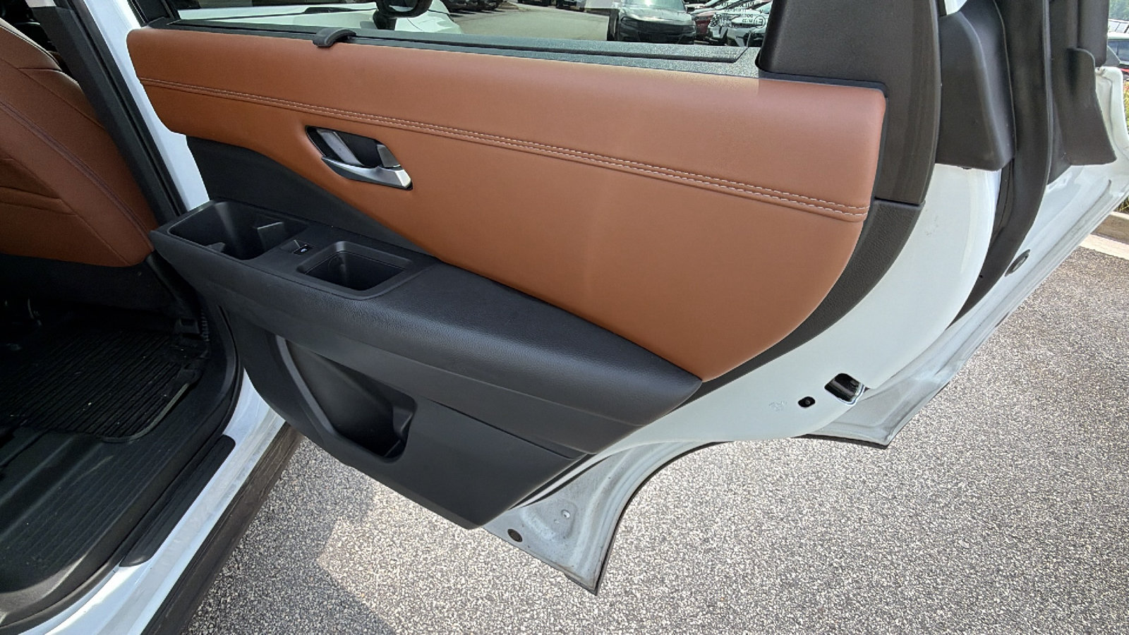 Used 2025 Nissan Pathfinder Platinum w/ Cargo Package FWD image 20