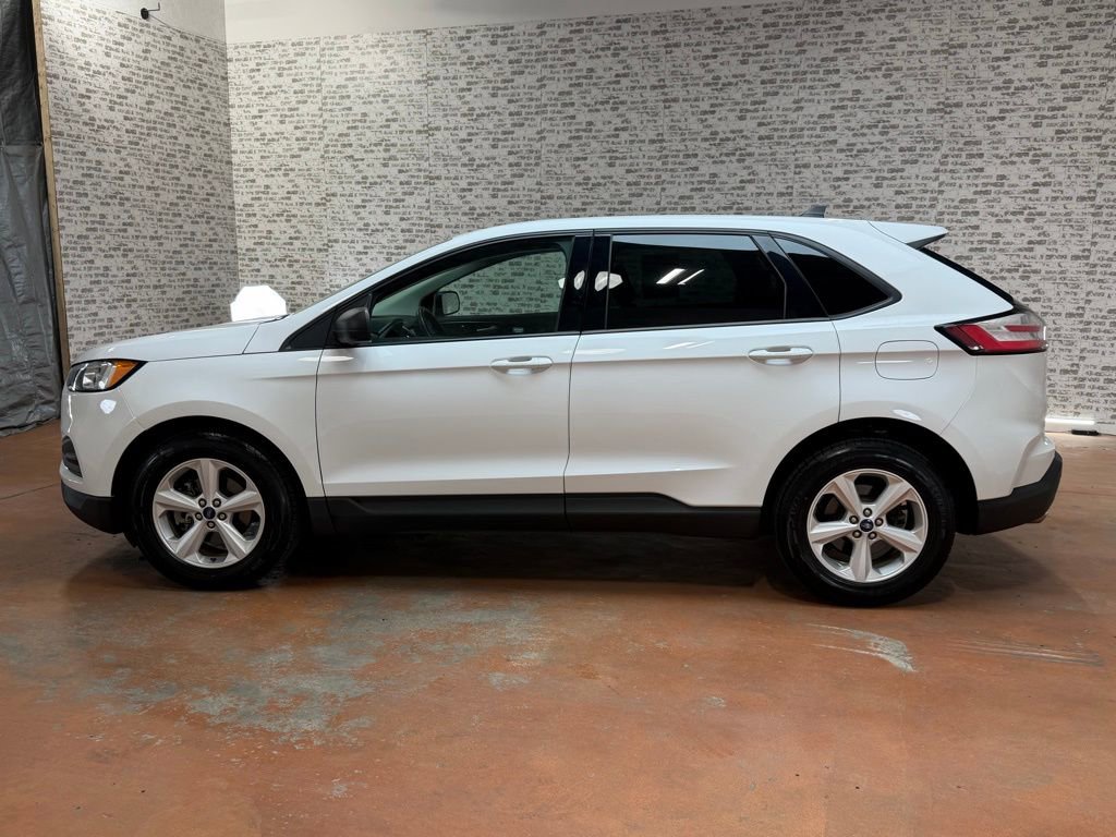 Used 2020 Ford Edge SE image 4