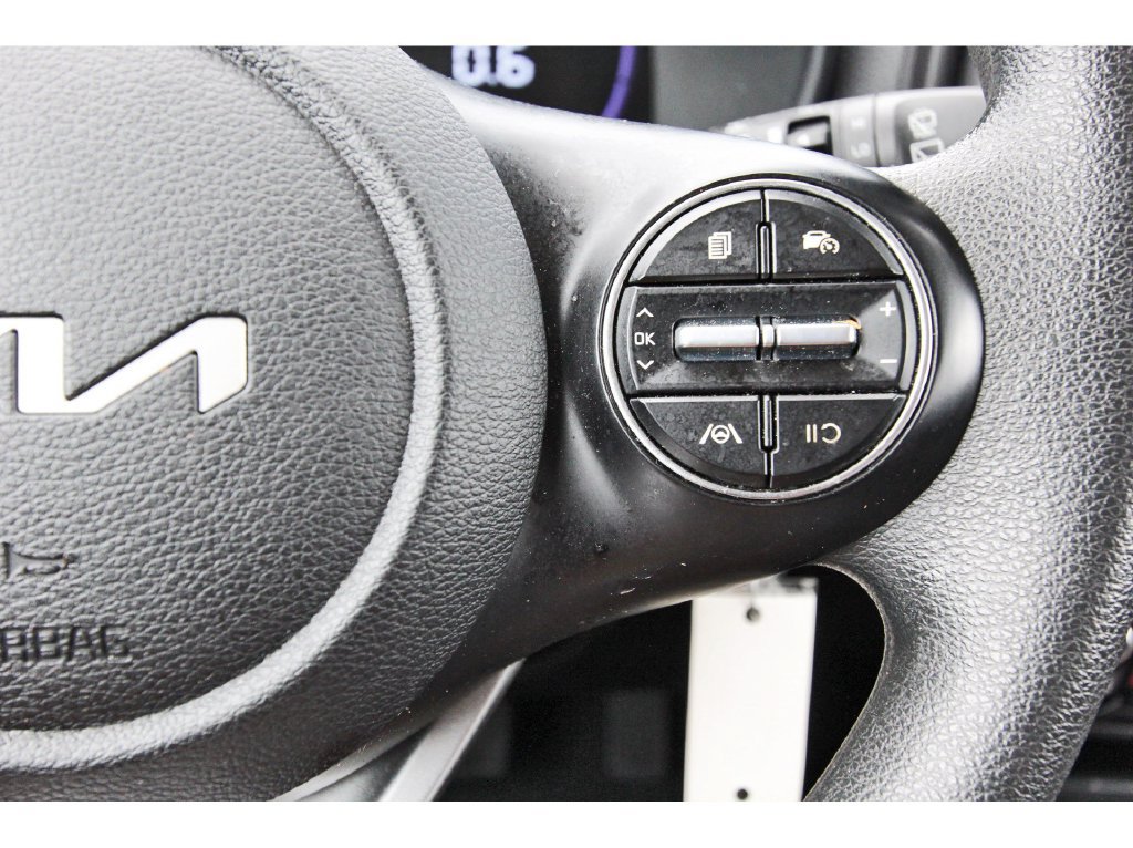 Used 2025 Kia Soul LX w/ LX Technology Package FWD image 20