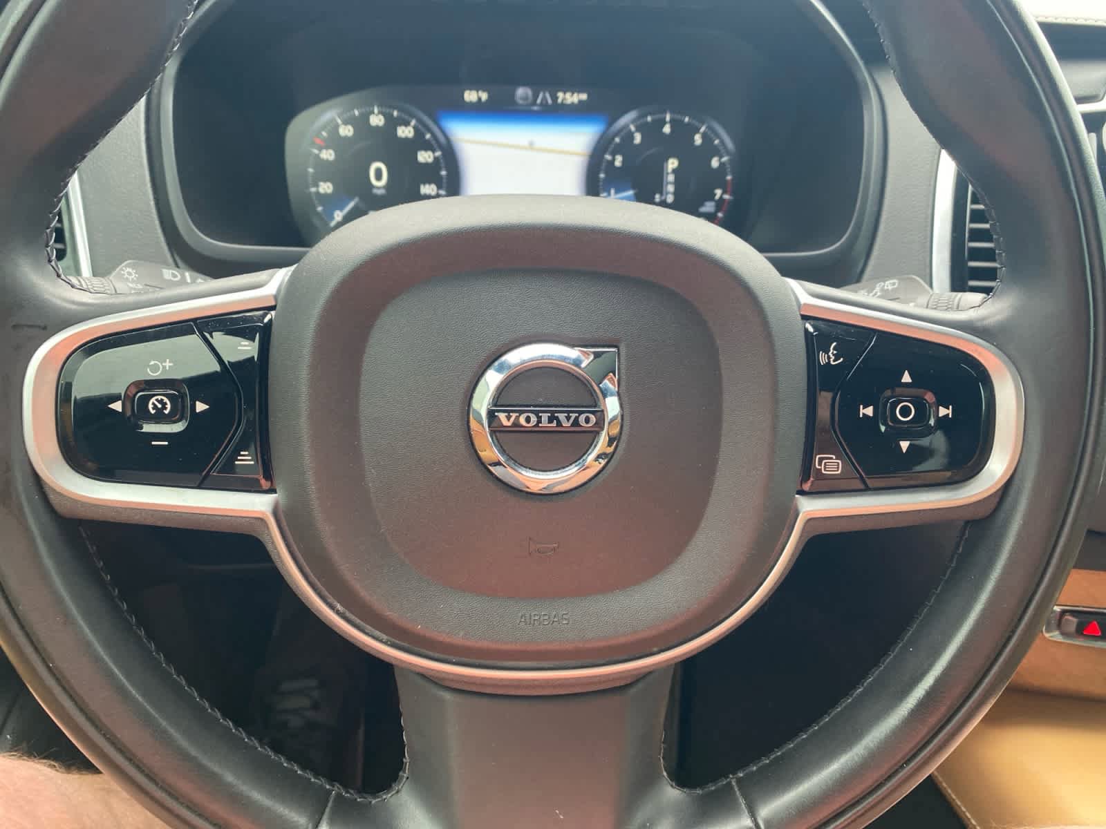 Used 2019 Volvo XC90 T6 Inscription w/ Protection Package Premier AWD/4WD image 13