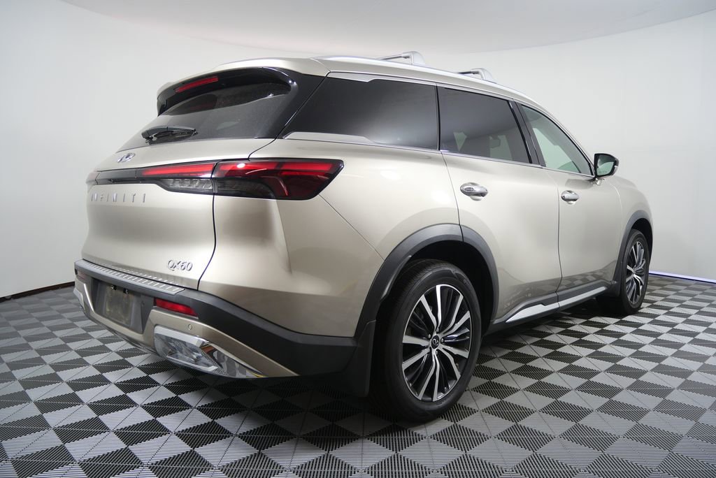 Used 2022 INFINITI QX60 Sensory w/ Vision Package image 3