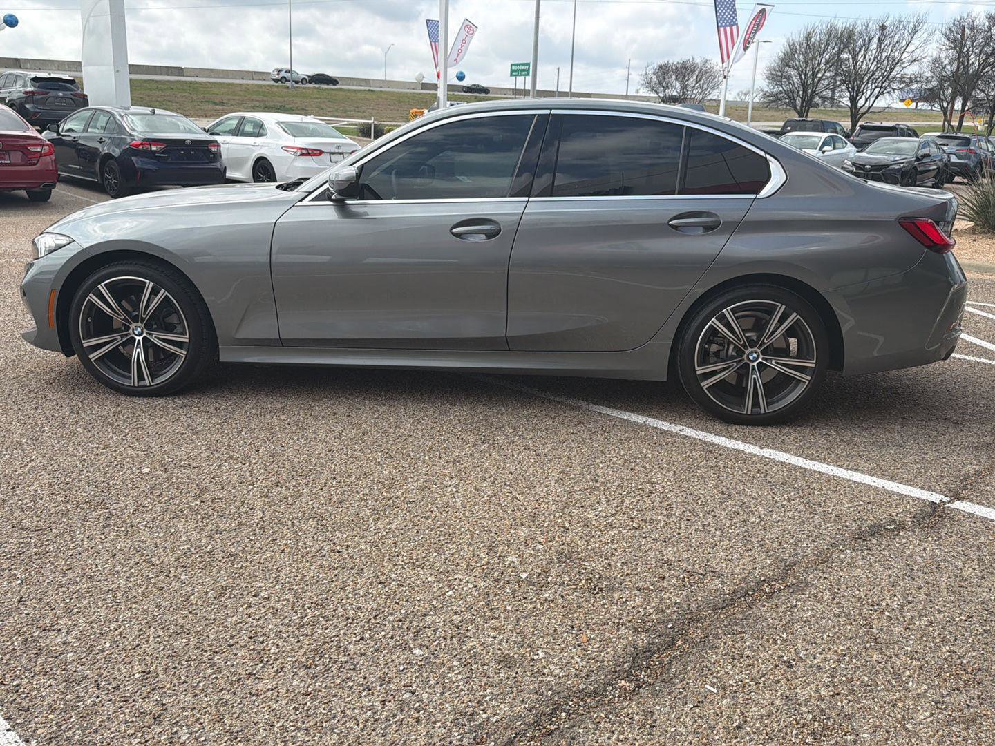 Used 2024 BMW 330i Sedan w/ Convenience Package image 7